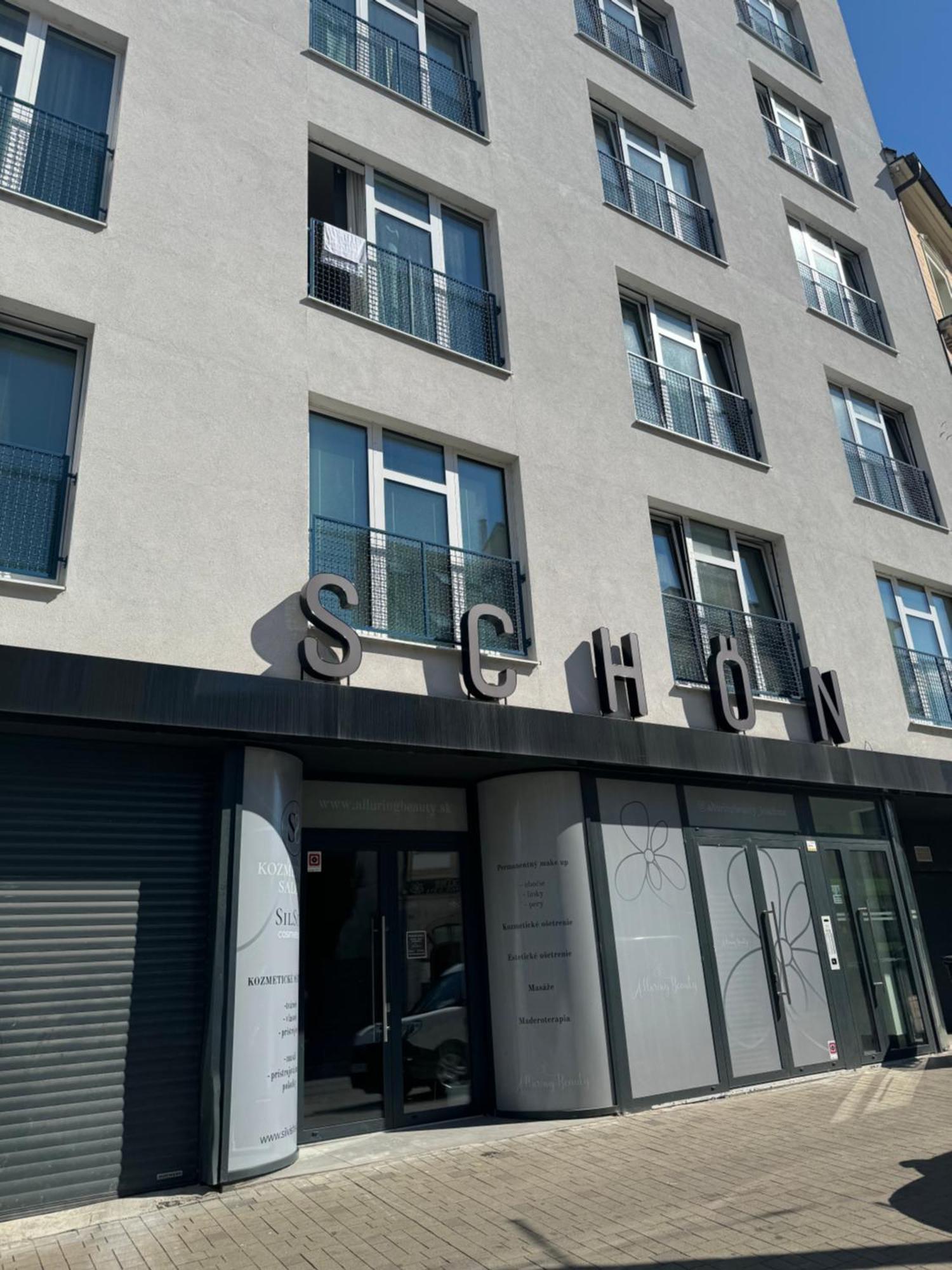Shon Apartment Old Town Bratislava Exteriör bild