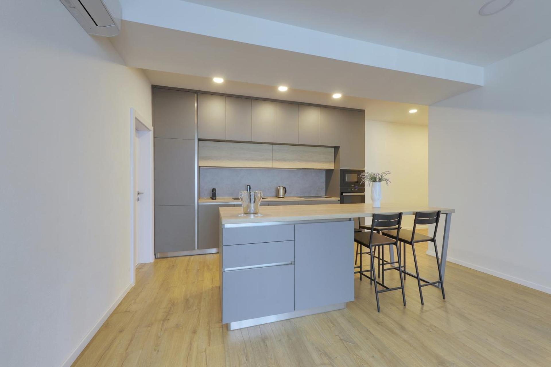 Shon Apartment Old Town Bratislava Exteriör bild