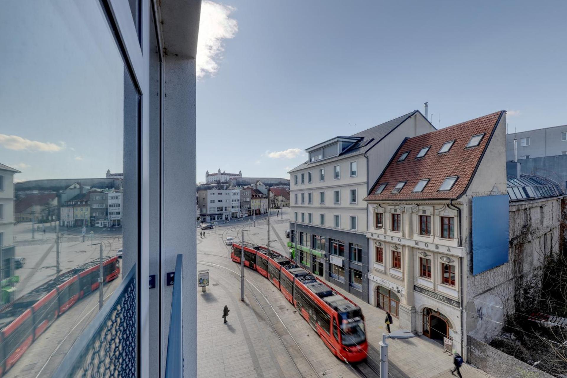 Shon Apartment Old Town Bratislava Exteriör bild